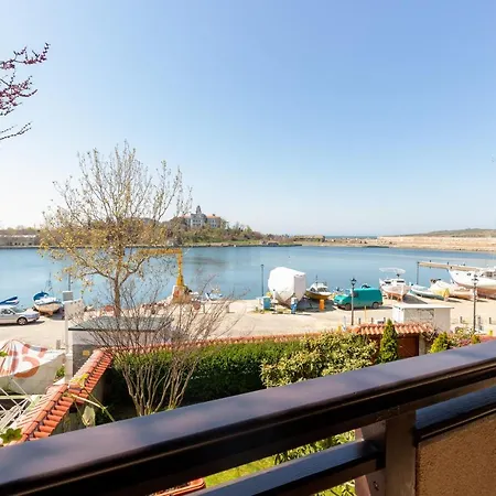 Maison d'hôtes Slavyanka 3*