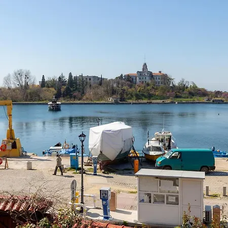къща за гости славянка 3* Созопол